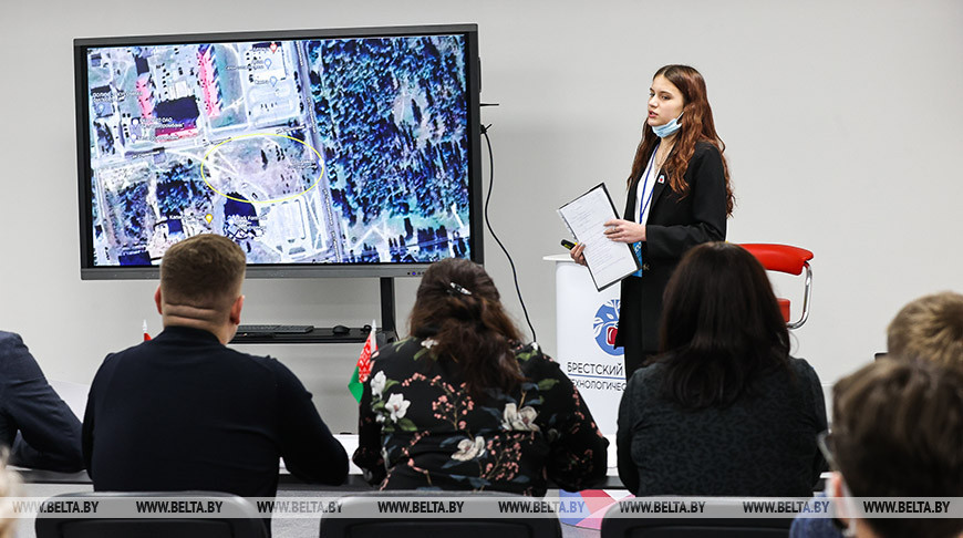 Лучшие молодежные проекты представили на региональном конкурсе "100 идей для Беларуси" в Бресте