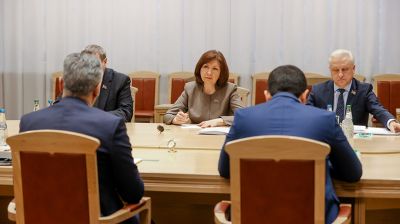 Кочанова встретилась с послом Азербайджана