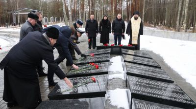 Митинг-реквием прошел в мемориале "Ола"