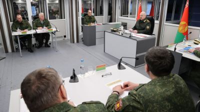 Лукашенко провел совещание по укреплению военной безопасности Беларуси