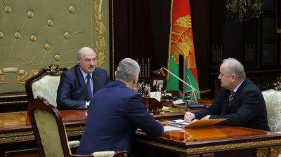 Лукашенко принял с докладом председателя правления Нацбанка и помощника Президента по вопросам развития финансово-кредитной системы