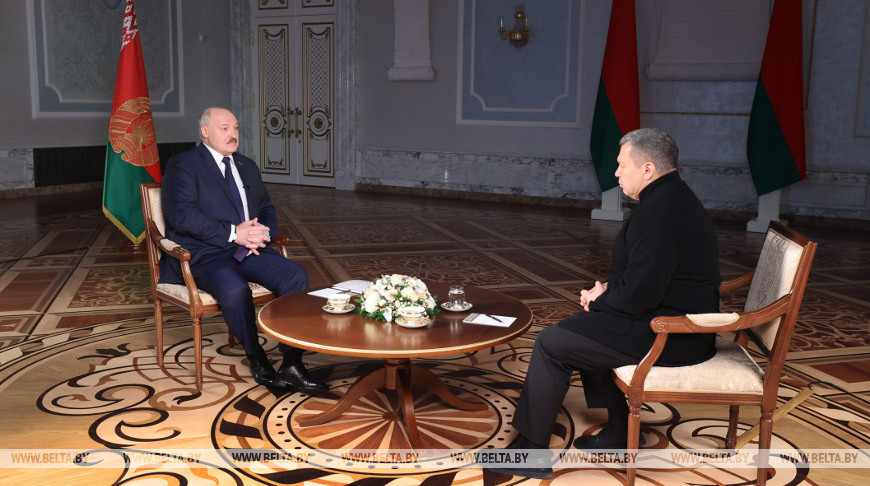 Лукашенко дал интервью российскому журналисту Владимиру Соловьеву