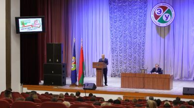 Миклашевич обсудил проект Конституции с коллективом БГЭУ