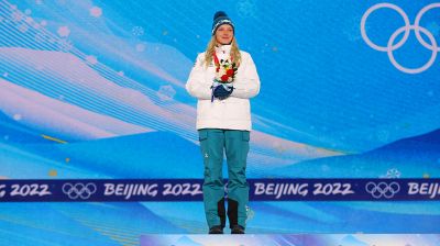Белорусской фристайлистке Анне Гуськовой вручена серебряная медаль ОИ-2022