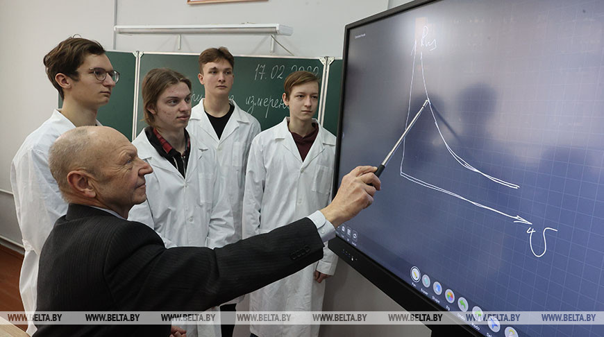 Новая современная лаборатория электрических измерений открылась в Витебске