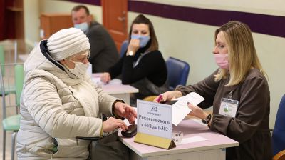 Участки для голосования открылись в Минске