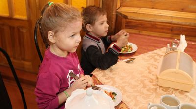 В санаторий Гомельского района доставили взрослых и детей из Украины
