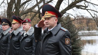 Кубраков почтил память сотрудников милиции, погибших при исполнении служебного долга