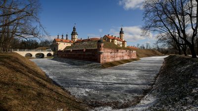 Весна в Несвижском замке