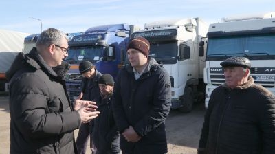 Украинским дальнобойщикам готовы предложить работу в Гомеле