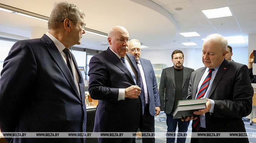 В Национальном архиве обсудили реализацию белорусско-российского сотрудничества в области архивной и издательской деятельности