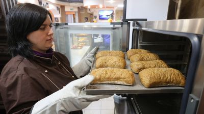 Новая инклюзивная хлебопекарня работает в Новополоцке