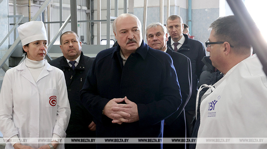Лукашенко ознакомился с работой Глубокского молочно-консервного комбината