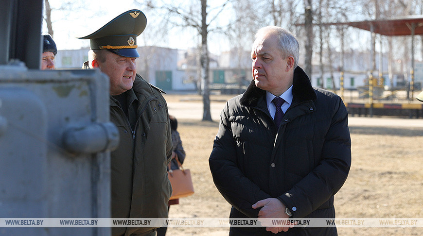 Сергеенко посетил военную часть в Барановичах