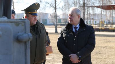 Сергеенко посетил военную часть в Барановичах