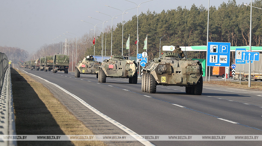 Военнослужащие 38-й десантно-штурмовой бригады возвращаются к месту постоянной дислокации