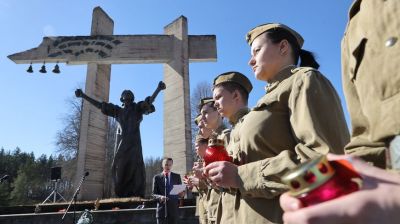 Митинг-реквием прошел в мемориальном комплексе "Шуневка"