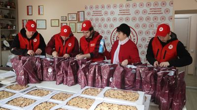 Красный Крест отправил из Витебска гуманитарную помощь для беженцев из Украины