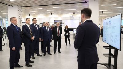 Головченко посетил российскую биотехнологическую компанию "Биокад"