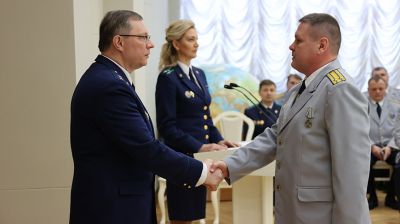 Генеральный прокурор вручил награды работникам государственных органов
