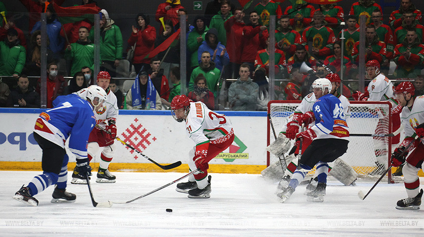 Хоккейная команда Президента победила сборную Минской области в первом матче финала любительского турнира