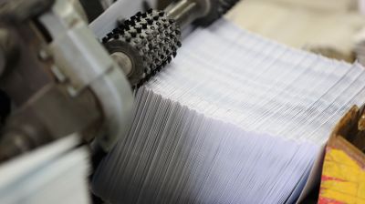 Более 200 видов бумажной продукции выпускает бумажная фабрика Гознака в Борисове