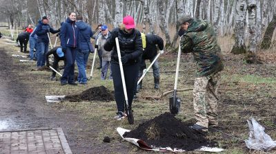 Депутаты Палаты представителей принимают участие в республиканском субботнике