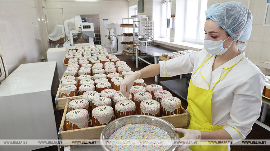 Около 17 т пасхальной продукции отправит в торговую сеть "Витебскхлебпром"