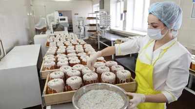 Около 17 т пасхальной продукции отправит в торговую сеть "Витебскхлебпром"