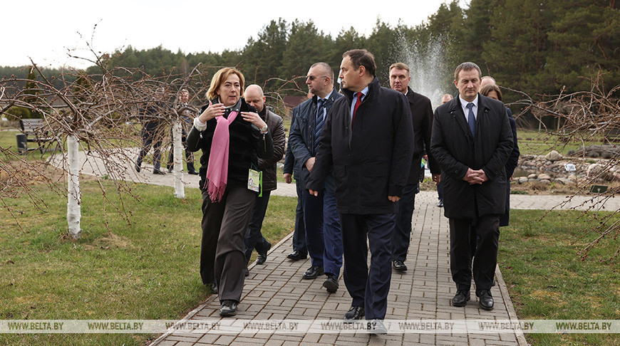 Головченко посетил экскурсионно-туристический комплекс "Аптекарский сад"