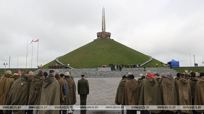 Отправка новобранцев на военную службу состоялась на Кургане Славы