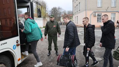 Отправка призывников в войска началась в Гомеле