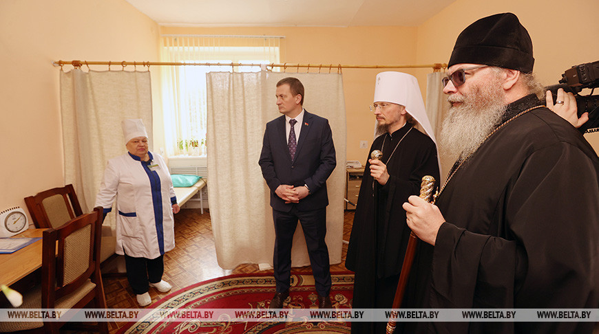 Митрополит Вениамин и Турчин посетили Николаевщинский дом-интернат для престарелых и инвалидов