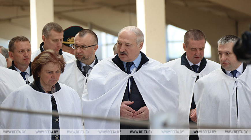 Лукашенко посетил молочно-товарную ферму ОАО "Отор"