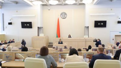 Заседание восьмой сессии прошло в Совете Республики