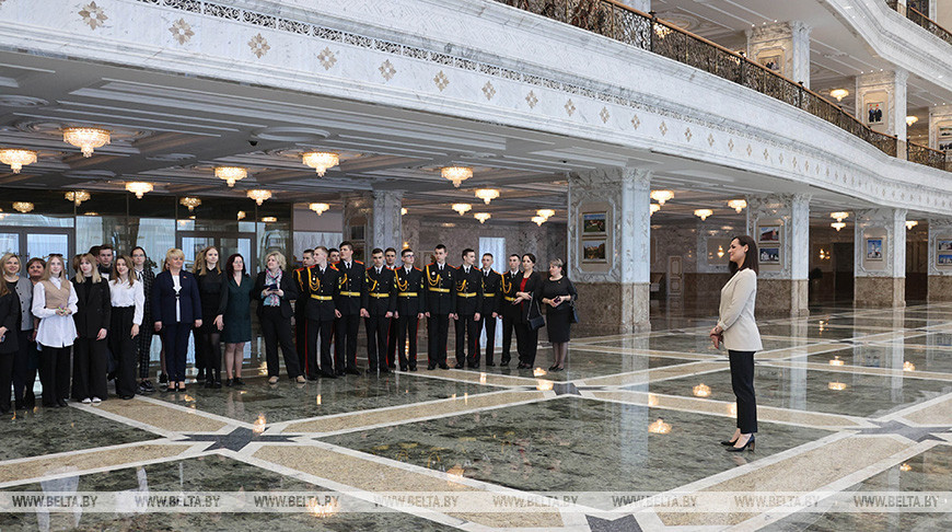 Победители республиканских и международных олимпиад побывали во Дворце Независимости