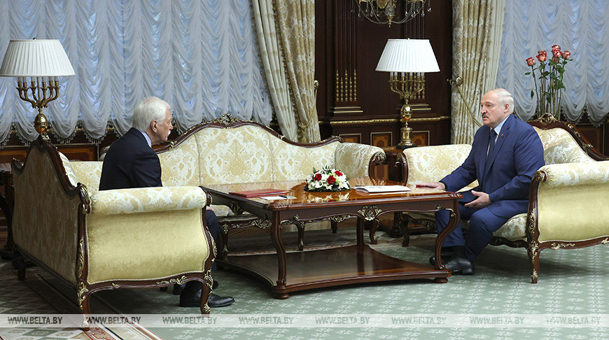 Лукашенко встретился с послом России