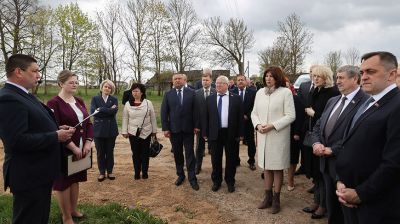 Участники Совета по взаимодействию органов местного самоуправления ознакомились с работой по сносу ветхих домов в Докшицком районе