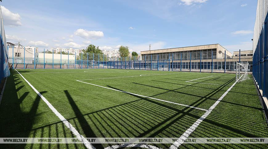 Новую футбольную площадку открыли в Минске