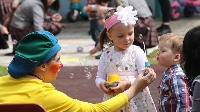 Праздник для малышей дома ребенка в ИК-4 Гомеля организовал БСЖ