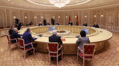 Лукашенко встретился с губернатором Ленинградской области