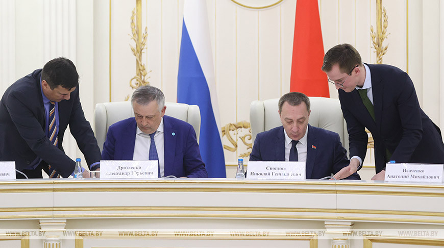 Ряд документов, направленных на развитие сотрудничества Беларуси и Ленинградской области, подписан в Минске
