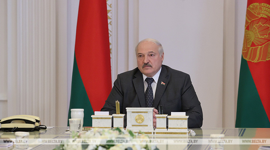 Лукашенко жестко отреагировал на провал задачи по белорусскому павильону на ВДНХ