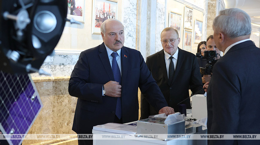 На совещании у Лукашенко обсудили развитие микроэлектроники