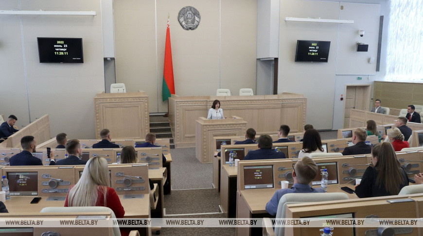 Заседание Молодежного совета проходит в Минске