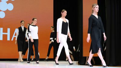 Модели школьной одежды к новому учебному году показали в Минске