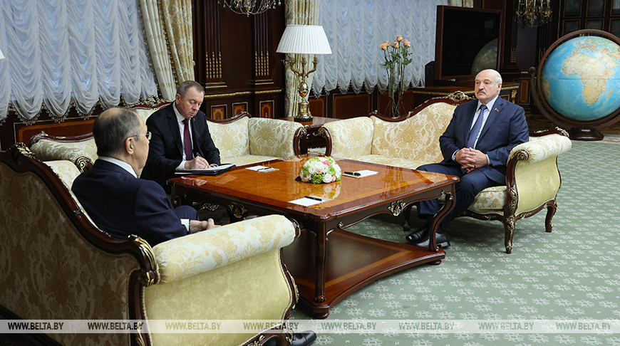 Лукашенко встретился с Лавровым