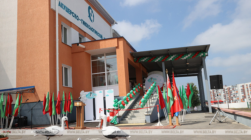 Обновленный акушерско-гинекологический корпус открыли в Петриковской райбольнице
