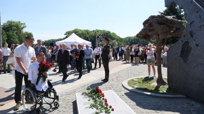 Памятный знак "Живая память благодарных поколений" открыли в Минске