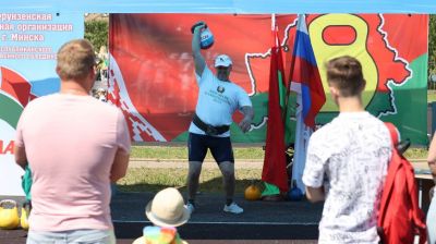 Белорусско-российский тандем Сергея Мацкевича и Алексея Канарейкина пробует установить рекорды в гиревом спорте